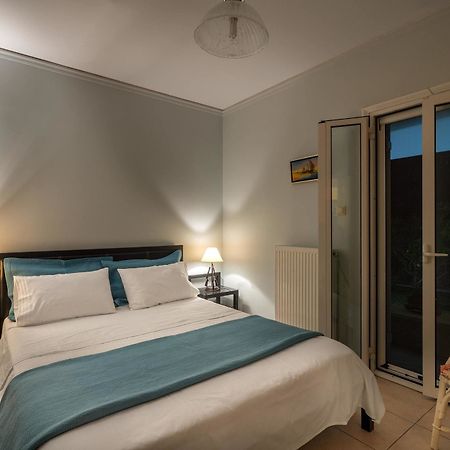 Maria'S Seaside Villa - House With 3 Rooms In Marathon, With Wonderful Exteriör bild